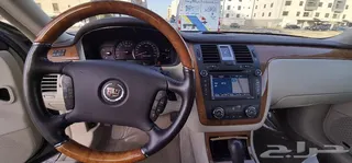 كاديلاك Dts 2010