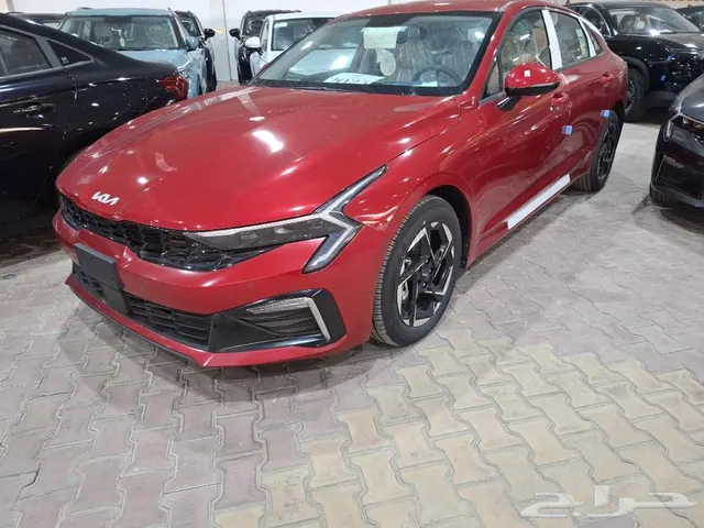 Kia K5 2025