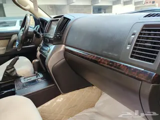 تويوتا لاند كروزر VXR 2009