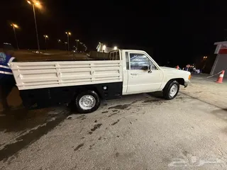 تويوتا هايلكس 1986