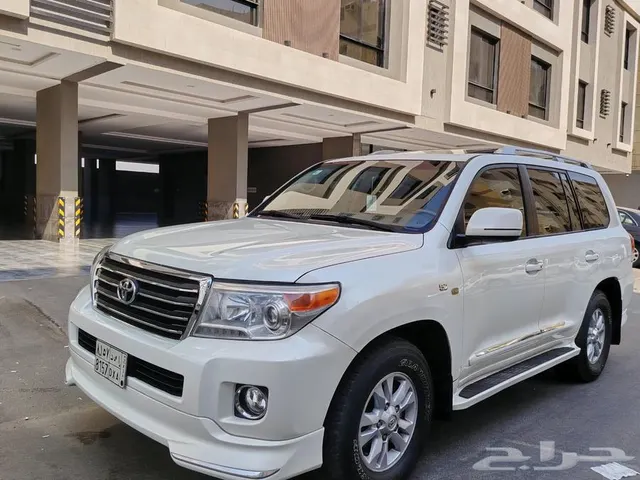 تويوتا لاندكروزر VXR 2009 فل كامل