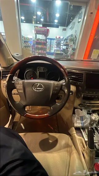 لكزس LX 570 2010