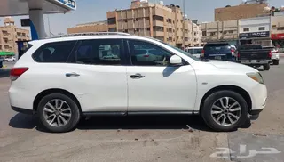 Nissan Pathfinder 2014 — Haraj