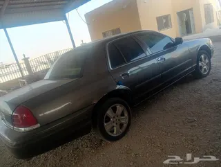 Ford Crown Victoria 2000