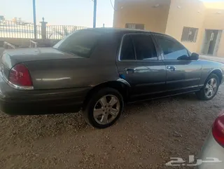 Ford Crown Victoria 2000