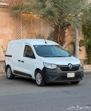 رينو دوكر 2023