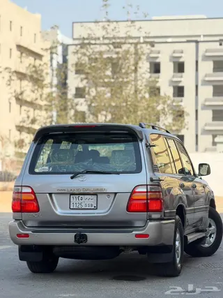 Toyota Land Cruiser 2001
