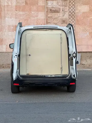 رينو دوكر 2023