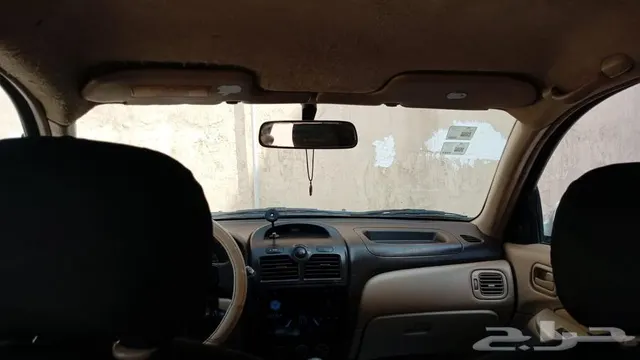 Nissan Sunny 2010