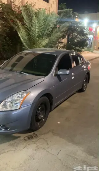 نيسان التيما 2011