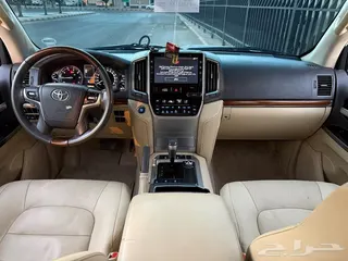 تويوتا لاند كروزر VXR 2016