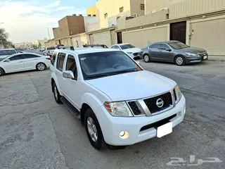 Nissan Pathfinder 2010 — Haraj