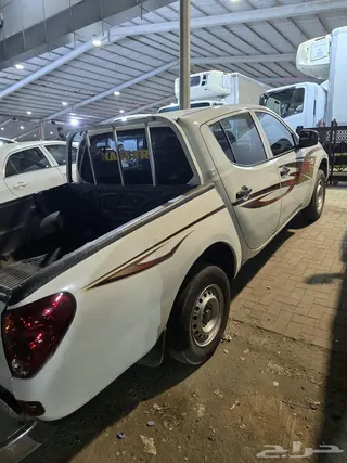 ميتسوبيشي L200 2011