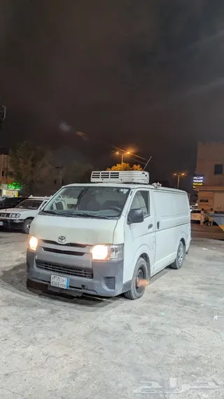 Toyota Hiace 2016