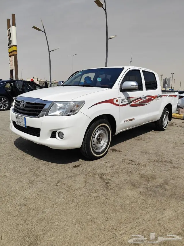 هايلوكسglغماره2015