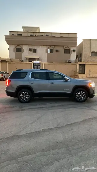 جي إم سي اكاديا 2023