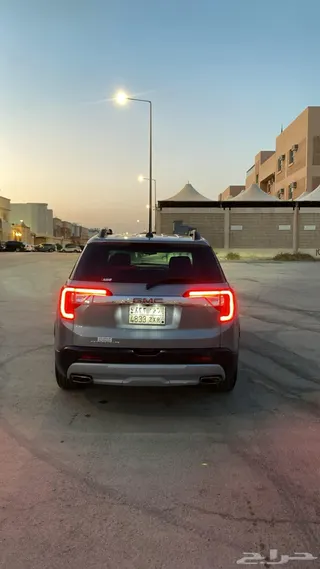 جي إم سي اكاديا 2023