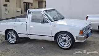 نيسان Datsun 1983