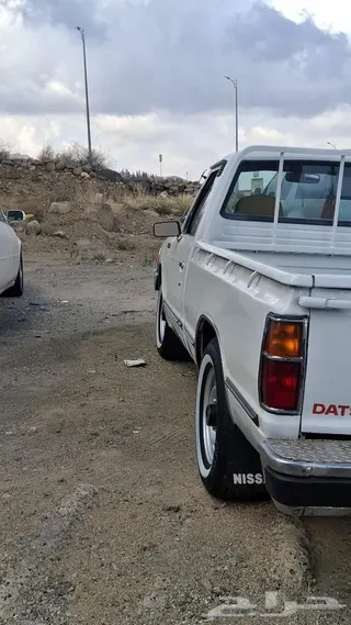 نيسان Datsun 1983
