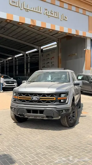 فورد F 150 2025