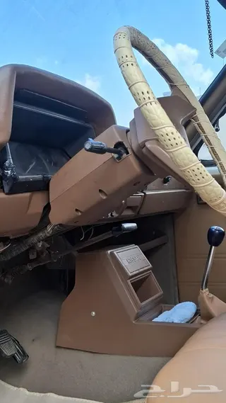 نيسان Datsun 1983