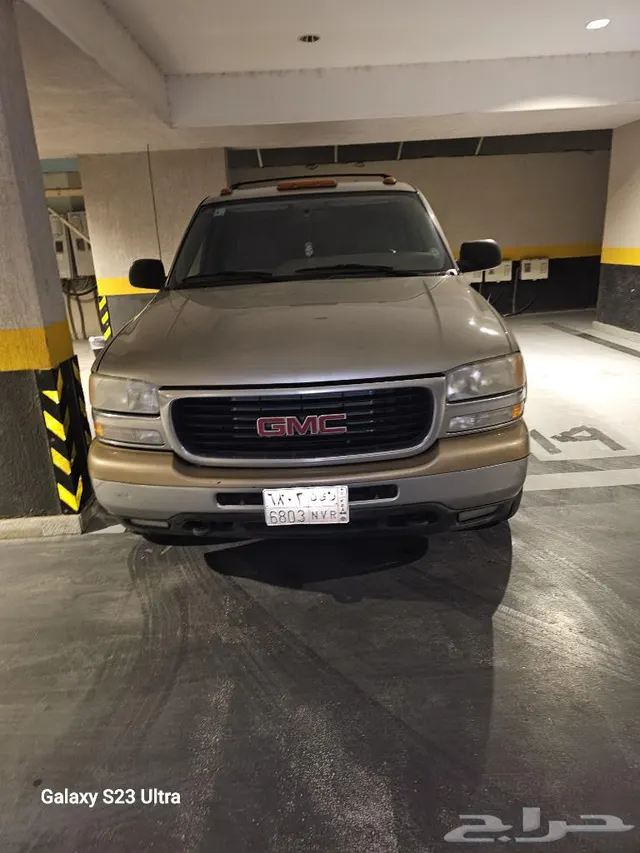 GMC Suburban 2001
