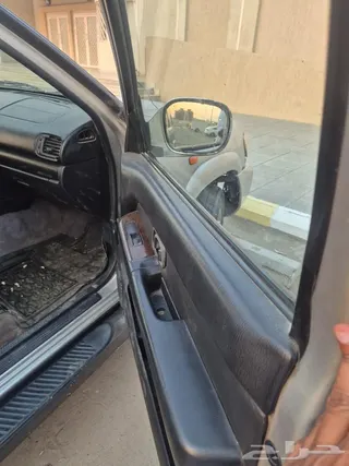 نيسان باثفايندر 2002