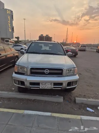 نيسان باثفايندر 2002