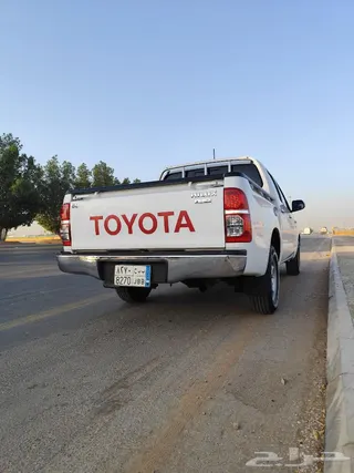 تويوتا هايلكس 2015
