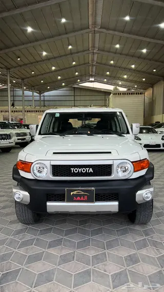 تويوتا FJ Cruiser 2015