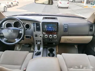 Toyota Sequoia 2010