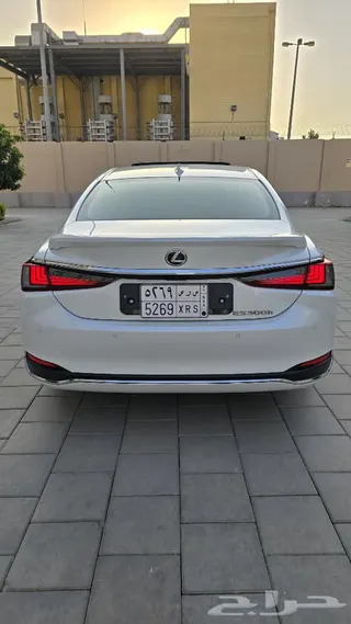 لكزس ES 300 2024
