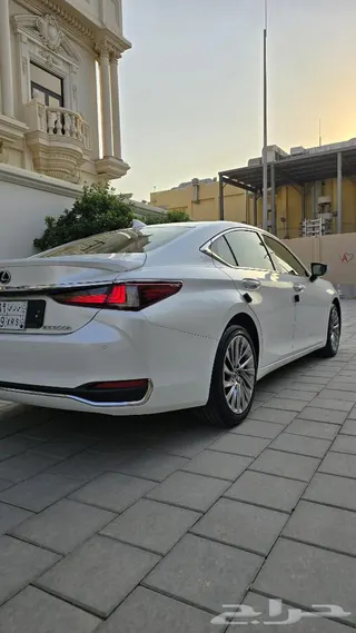 لكزس ES 300 2024