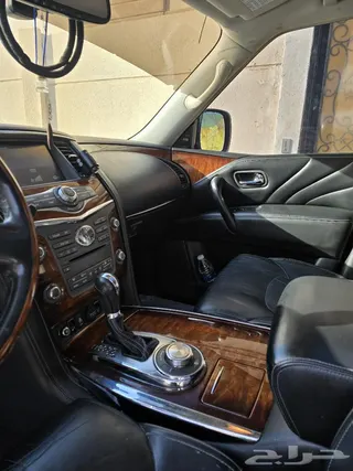 إنفينيتي QX80 2016