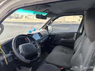 تويوتا هايس 2011