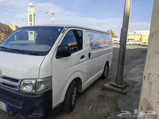 تويوتا هايس 2011