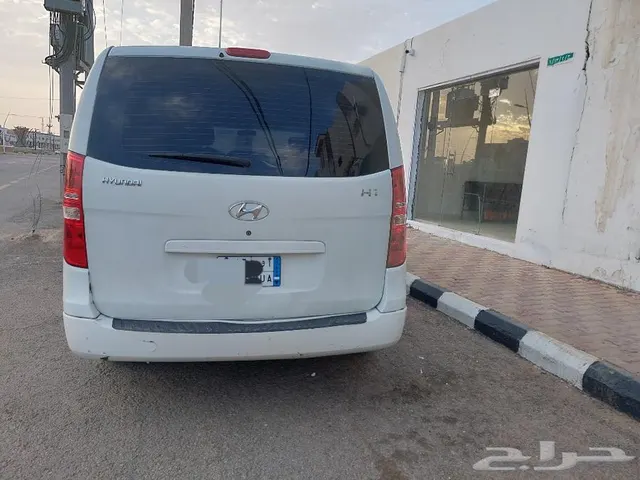 Hyundai H1 2010