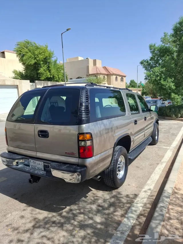 GMC Suburban 2002