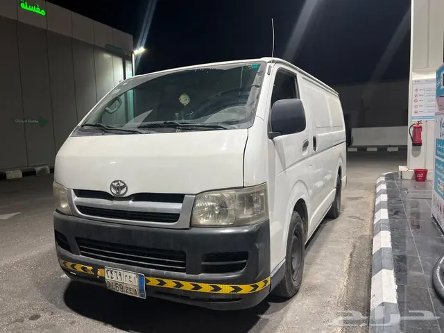 Toyota Hiace 2010