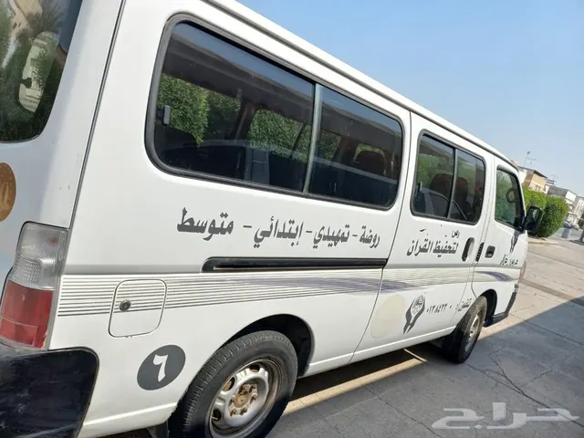 Nissan Urvan 2013