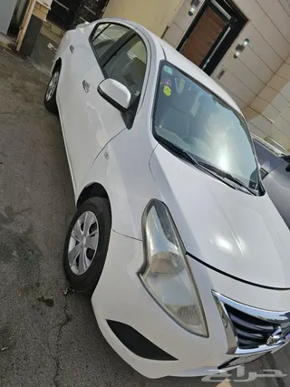 Nissan Sunny 2016