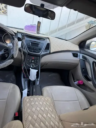 Hyundai Elantra 2015 — Haraj