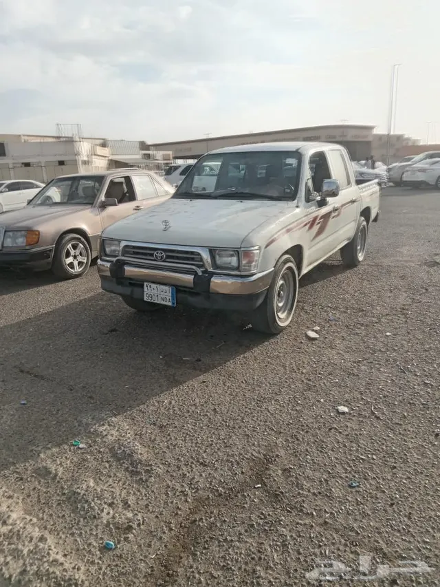 هايلكس 2000 بخاخ