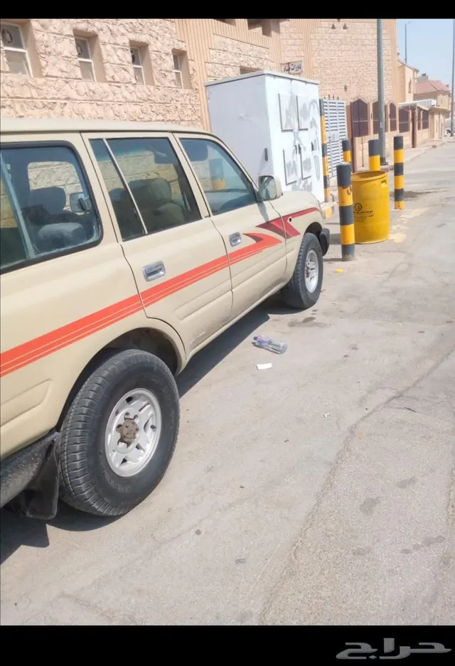 لاندكروزر صالون
