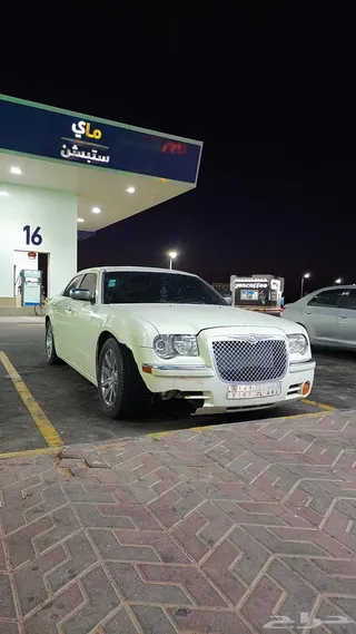 كرايسلر 300 2005