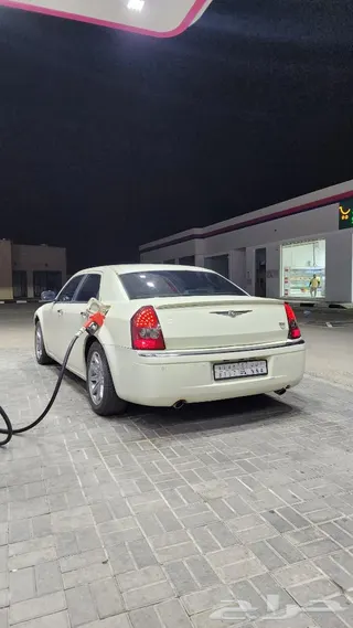 كرايسلر 300 2005