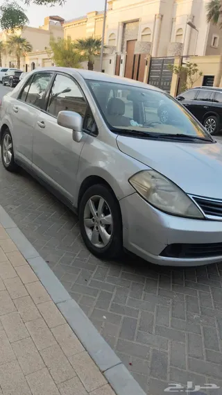 Nissan Tiida 2011