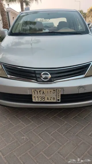Nissan Tiida 2011