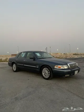 Ford Grand Marquis 2011 — Haraj