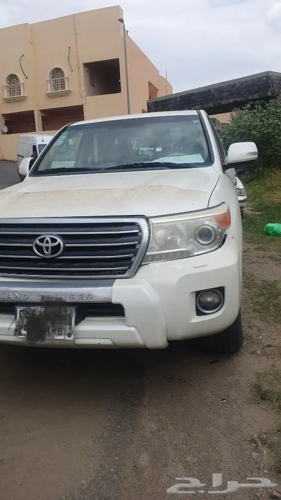 Toyota Land Cruiser GXR 2013
